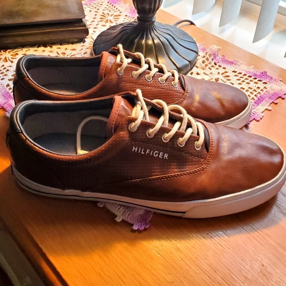 Tommy Hilfiger Mens Shoe